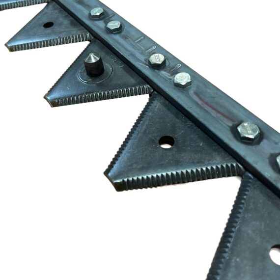 Maaikorfmes 4mm 1.0 geschroefd